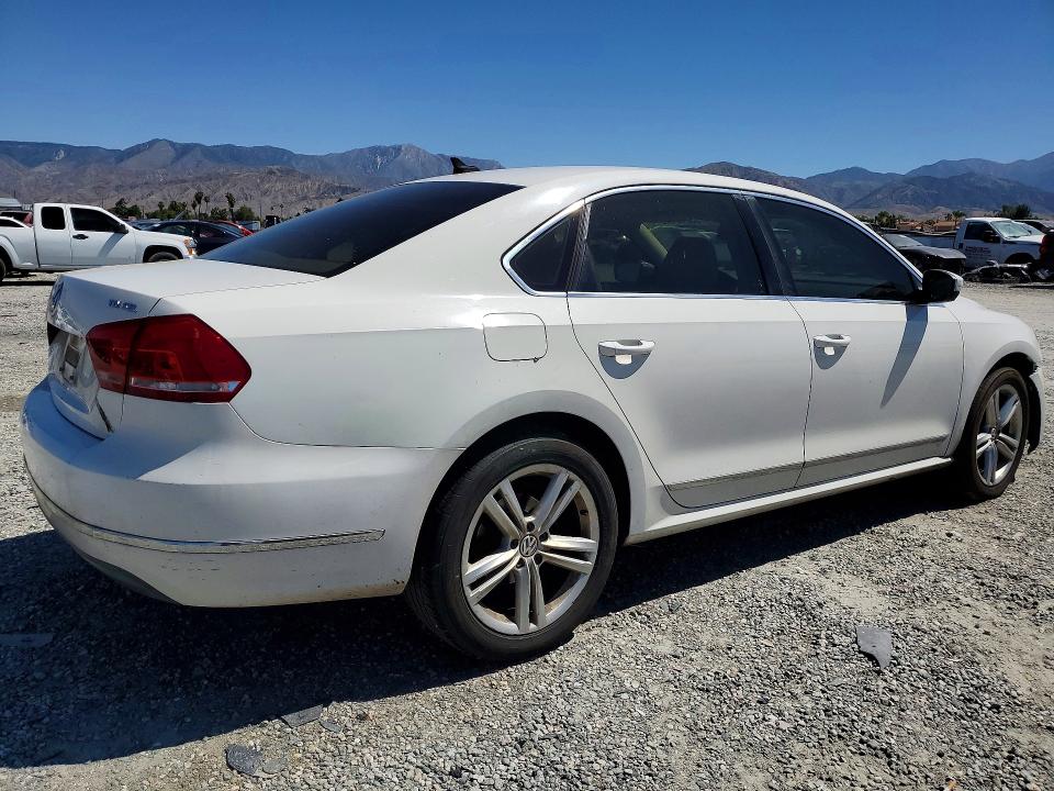 Продажа на аукционе авто 2015 Volkswagen Passat, vin: 1VWCV7A37FC003658, номер лота: 53248496