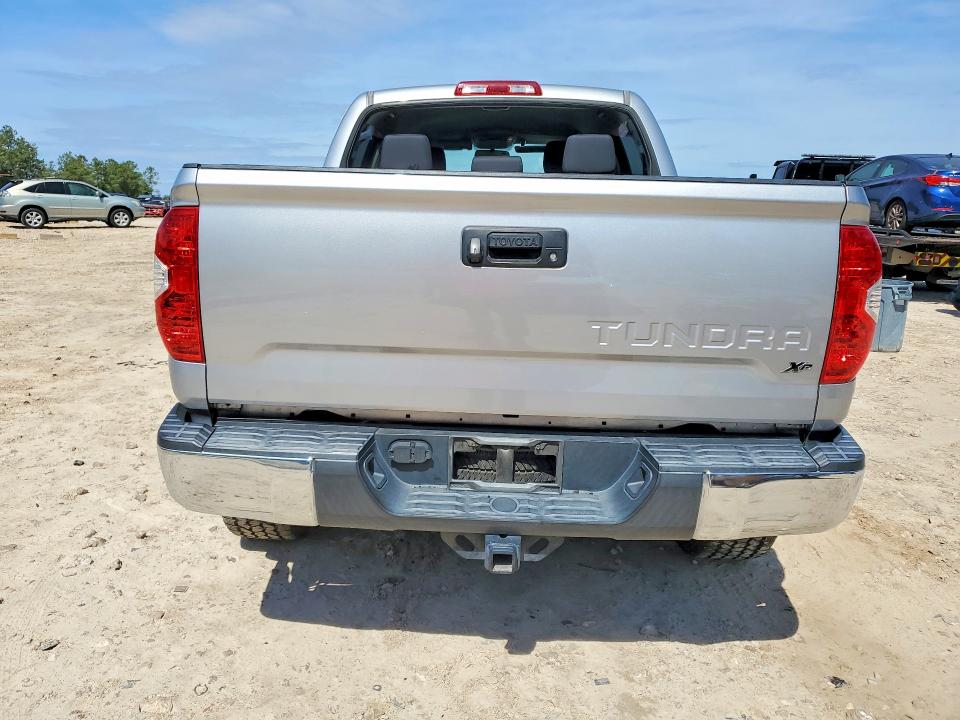 Продажа на аукционе авто 2017 Toyota Tundra, vin: 5TFEW5F17HX225052, номер лота: 52560506