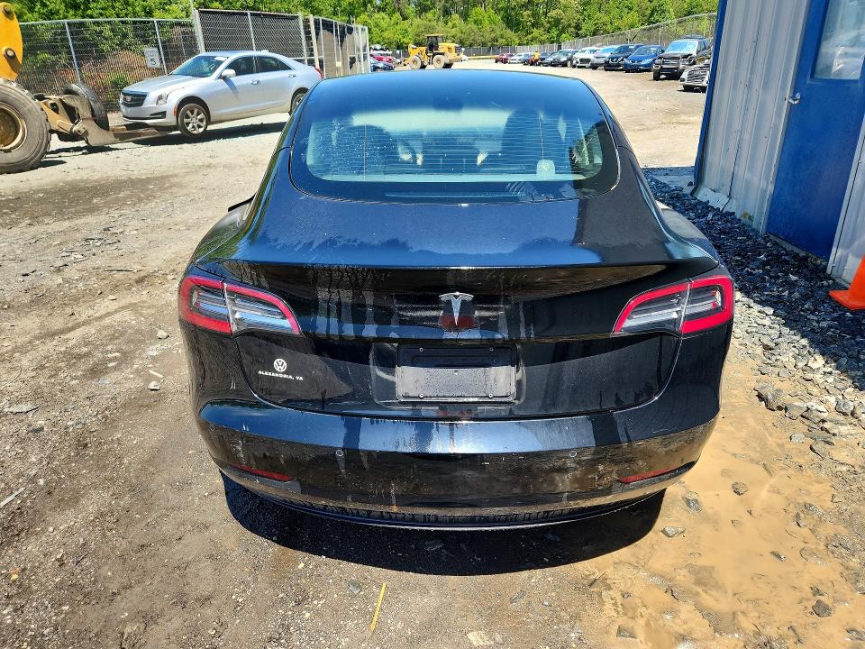 52037626 :رقم المزاد ، 5YJ3E1EA9NF119664 vin ، 2022 Tesla Model 3 مزاد بيع