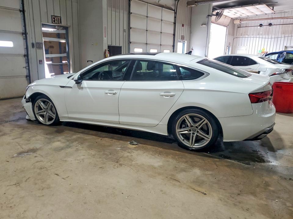 Продажа на аукционе авто 2021 Audi A5, vin: WAUDACF58MA015104, номер лота: 54846186