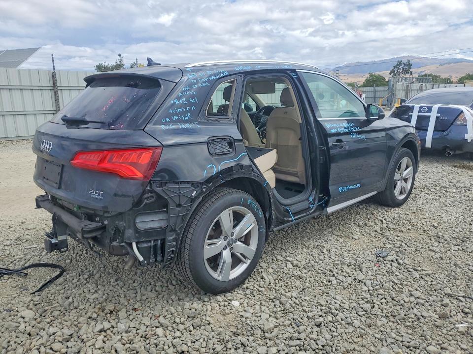 Продажа на аукционе авто 2018 Audi Q5, vin: WA1BNAFY5J2243395, номер лота: 54552356