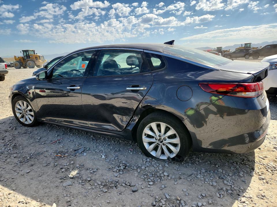 Продажа на аукционе авто 2018 Kia Optima, vin: 5XXGT4L39JG245737, номер лота: 52745886