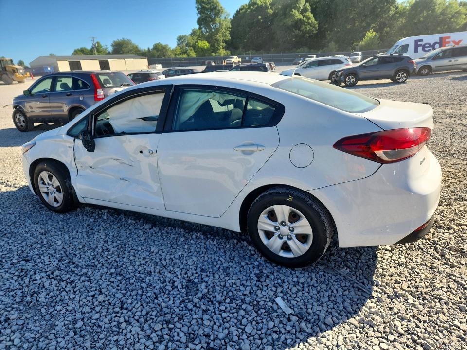 2017 Kia Forte მანქანა იყიდება აუქციონზე, vin: 3KPFK4A73HE055665, აუქციონის ნომერი: 53647086
