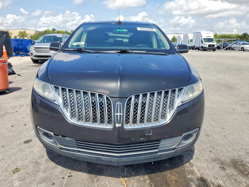 55244506 :رقم المزاد ، 2LMDJ8JK3FBL22328 vin ، 2015 Lincoln Mkx مزاد بيع