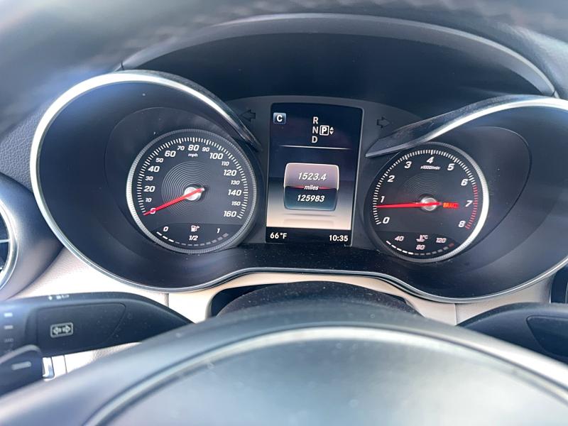 2015 Mercedes-benz C მანქანა იყიდება აუქციონზე, vin: 55SWF4KB4FU037530, აუქციონის ნომერი: 53472576