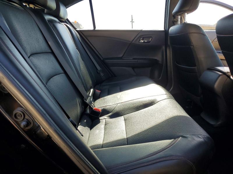 Продаж на аукціоні авто 2017 Honda Accord, vin: 1HGCR2F16HA176654, номер лоту: 52232316