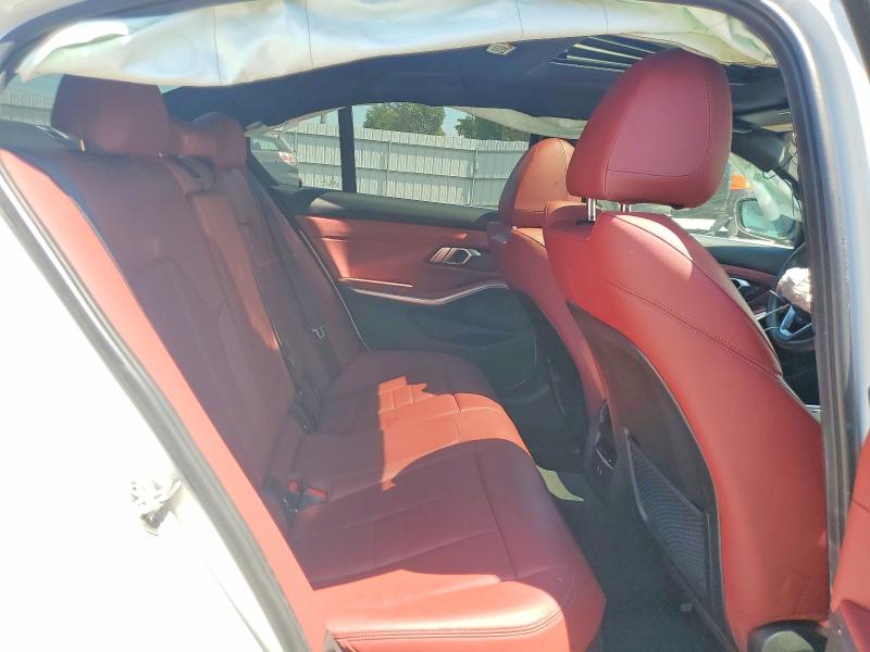 54210526 :رقم المزاد ، 3MW5R7J01N8C40509 vin ، 2022 Bmw 330xi مزاد بيع