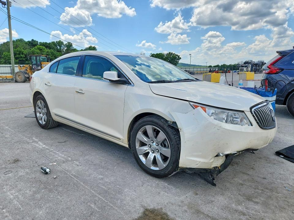 2013 Buick Lacrosse მანქანა იყიდება აუქციონზე, vin: 1G4GC5E32DF231096, აუქციონის ნომერი: 54272636