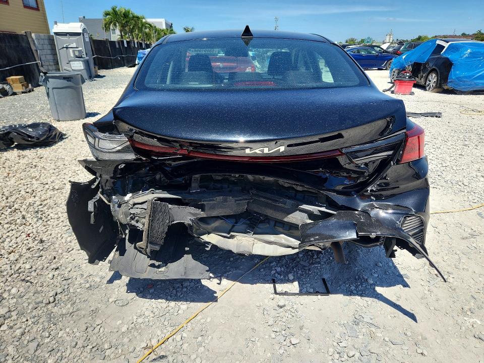 2022 Kia Forte მანქანა იყიდება აუქციონზე, vin: 3KPF24AD1NE481713, აუქციონის ნომერი: 53091996