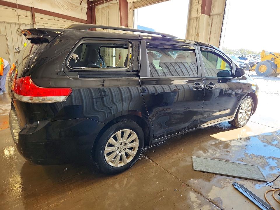 Продаж на аукціоні авто 2013 Toyota Sienna, vin: 5TDJK3DC4DS070222, номер лоту: 52321696