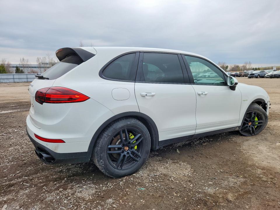 50888216 :رقم المزاد ، WP1AE2A2XGLA18224 vin ، 2016 Porsche Cayenne مزاد بيع