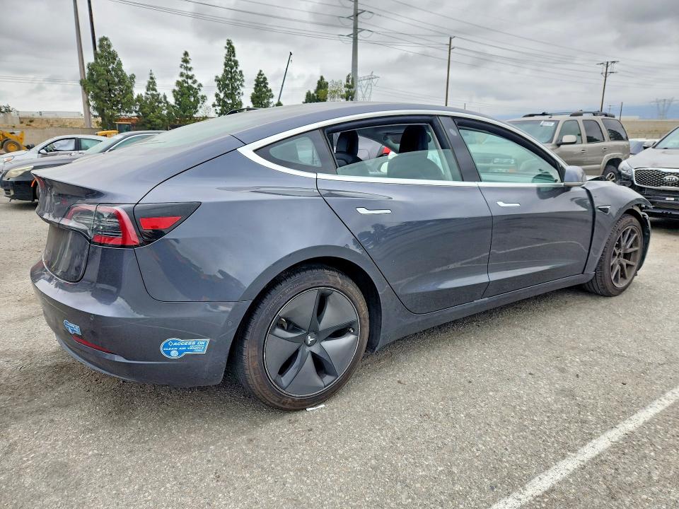 2018 Tesla Model 3 მანქანა იყიდება აუქციონზე, vin: 5YJ3E1EA6JF101701, აუქციონის ნომერი: 54489226