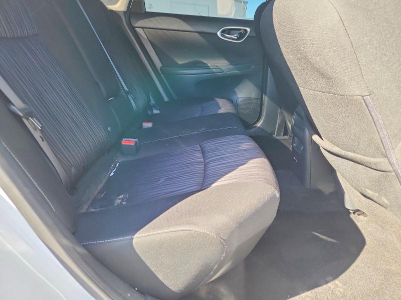 54141276 :رقم المزاد ، 3N1AB7AP3KY438073 vin ، 2019 Nissan Sentra مزاد بيع