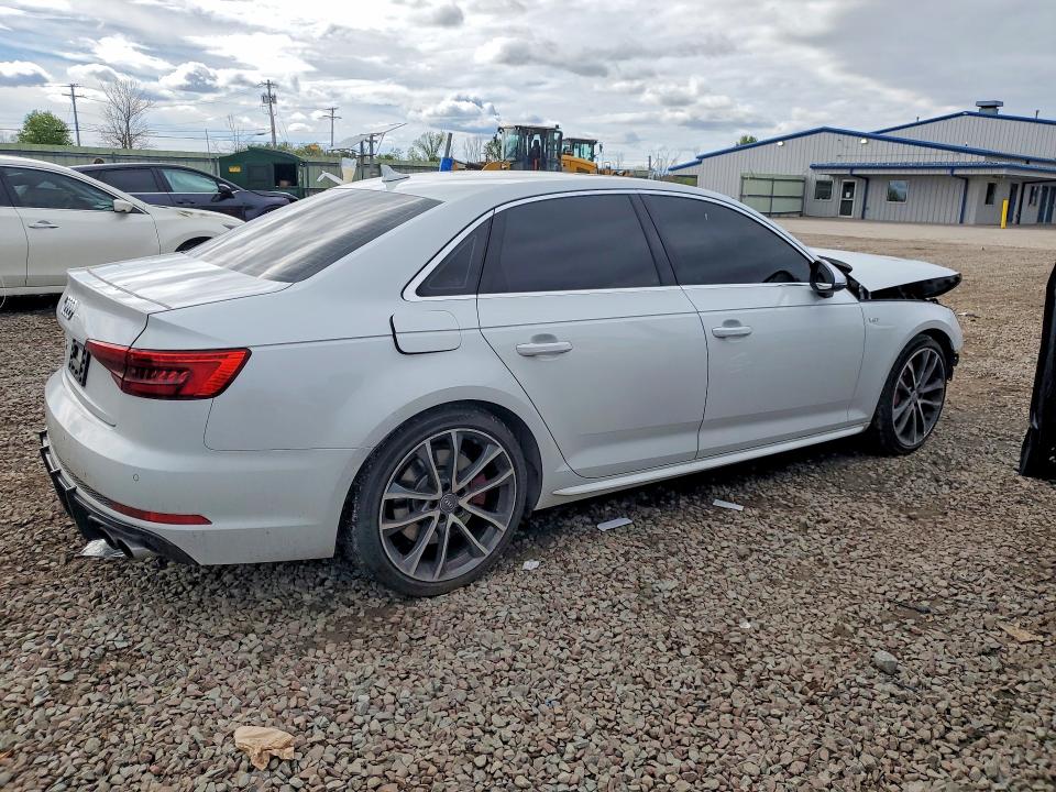 Продажа на аукционе авто 2018 Audi S4, vin: WAUB4AF42JA002869, номер лота: 53950346