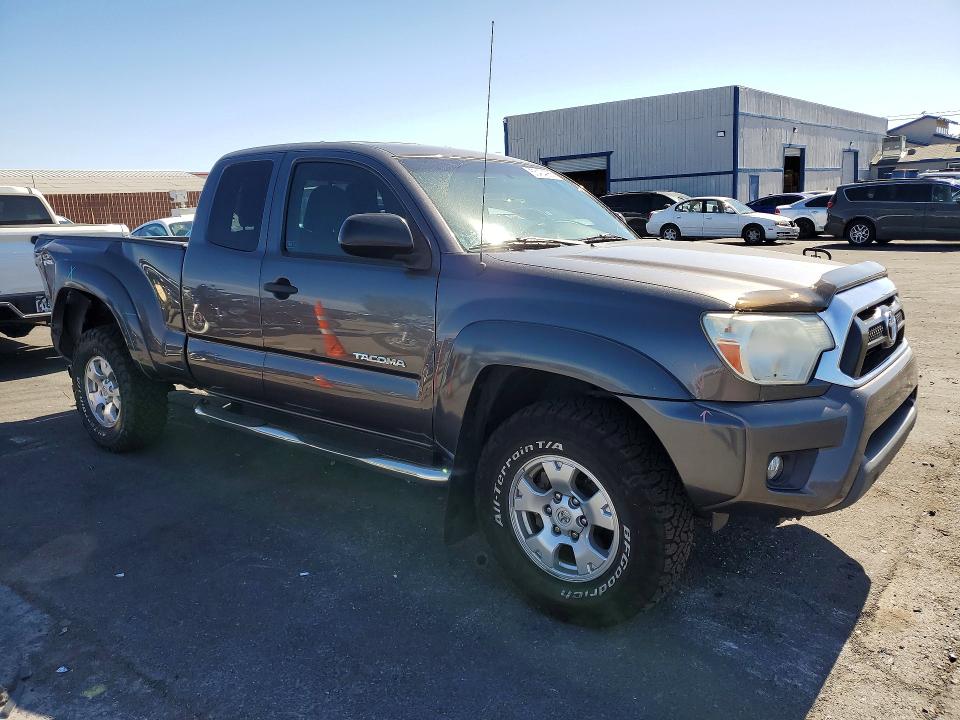 Продаж на аукціоні авто 2015 Toyota Tacoma, vin: 5TFUU4EN2FX141167, номер лоту: 55404986
