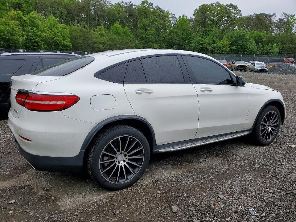 53046406 :رقم المزاد ، WDC0J4KB8KF572012 vin ، 2019 Mercedes-benz Glc Coupe مزاد بيع