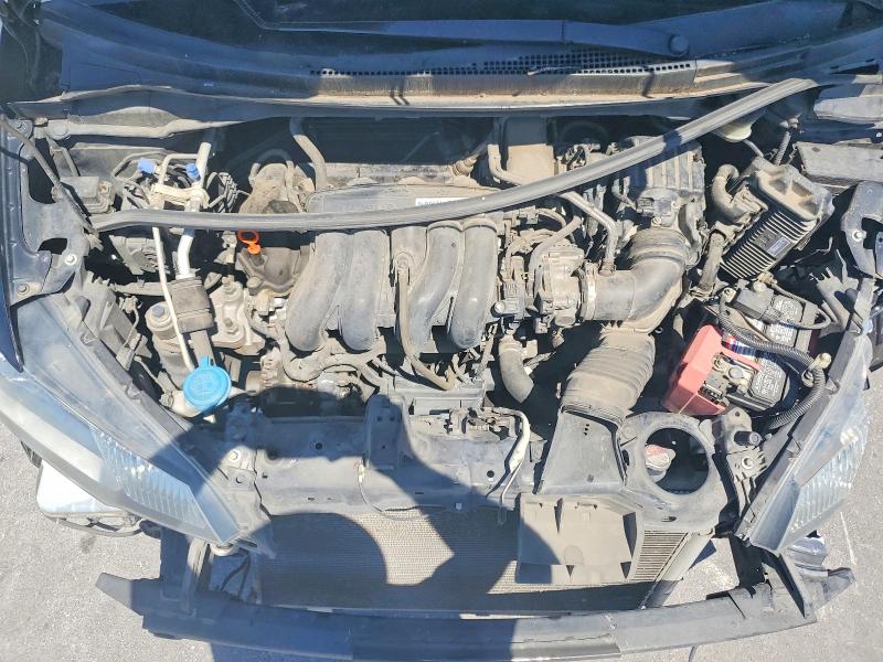 53316876 :رقم المزاد ، 3HGGK5G80FM765279 vin ، 2015 Honda Fit مزاد بيع
