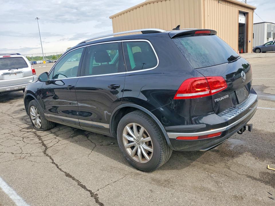 51795246 :رقم المزاد ، WVGEF9BP2FD002722 vin ، 2015 Volkswagen Touareg مزاد بيع