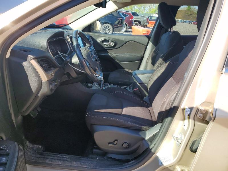 53266426 :رقم المزاد ، 1C4PJMCS0FW501265 vin ، 2015 Jeep Cherokee مزاد بيع