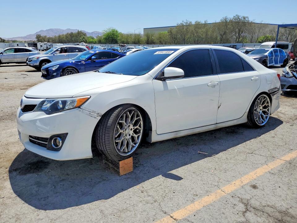 53941886 :رقم المزاد ، 4T1BK1FK5CU510662 vin ، 2012 Toyota Camry مزاد بيع