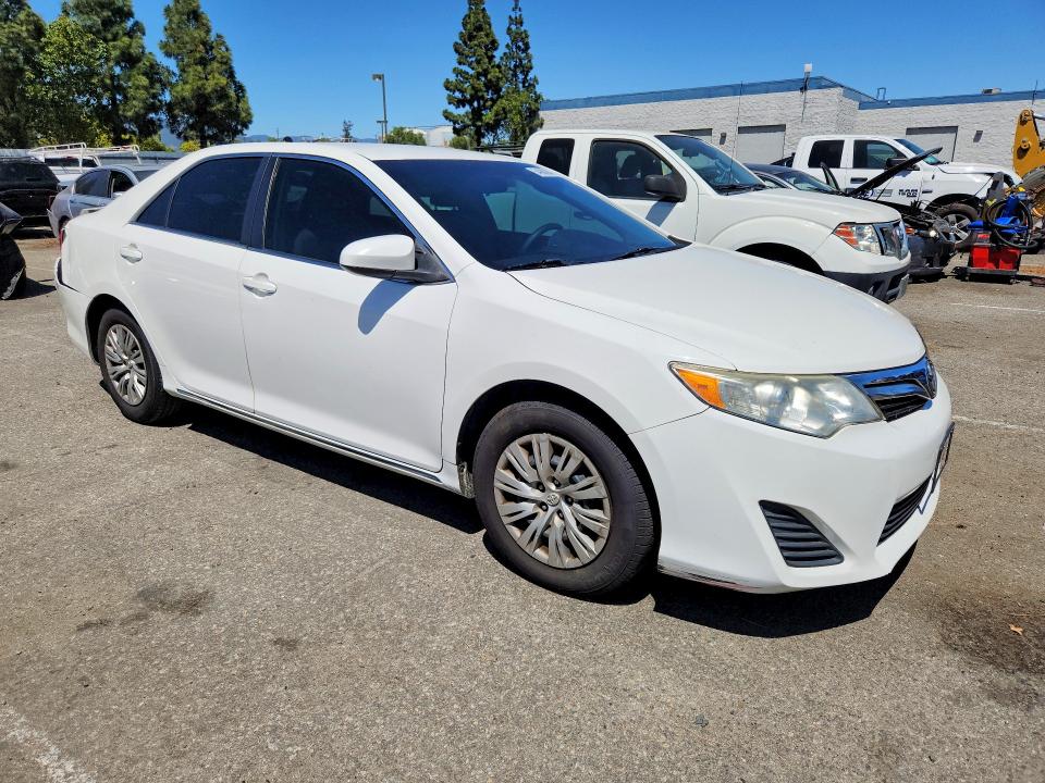 2014 Toyota Camry მანქანა იყიდება აუქციონზე, vin: 4T4BF1FK0ER434541, აუქციონის ნომერი: 54000946