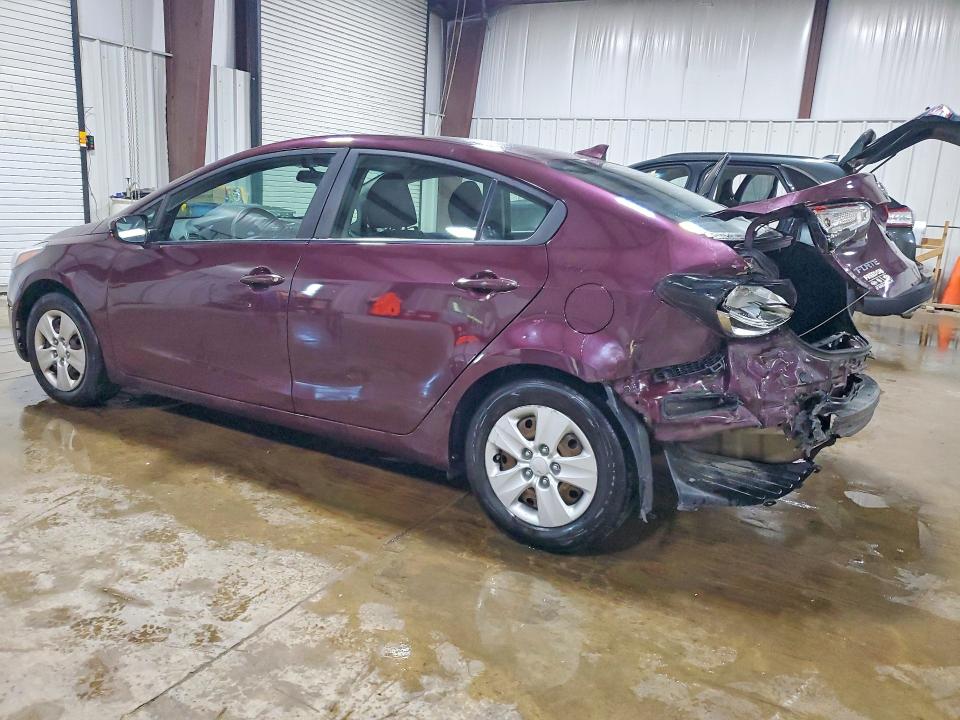 2018 Kia Forte მანქანა იყიდება აუქციონზე, vin: 3KPFK4A77JE178732, აუქციონის ნომერი: 53735316