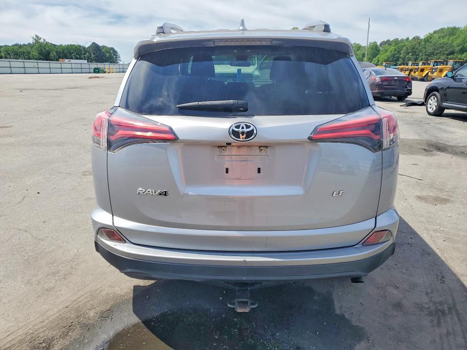 2018 Toyota Rav4 მანქანა იყიდება აუქციონზე, vin: JTMZFREV7JD127319, აუქციონის ნომერი: 49751796