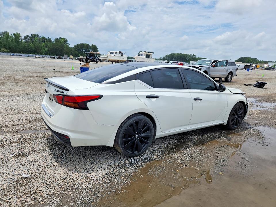 55184406 :رقم المزاد ، 1N4BL4CV1NN358965 vin ، 2022 Nissan Altima مزاد بيع