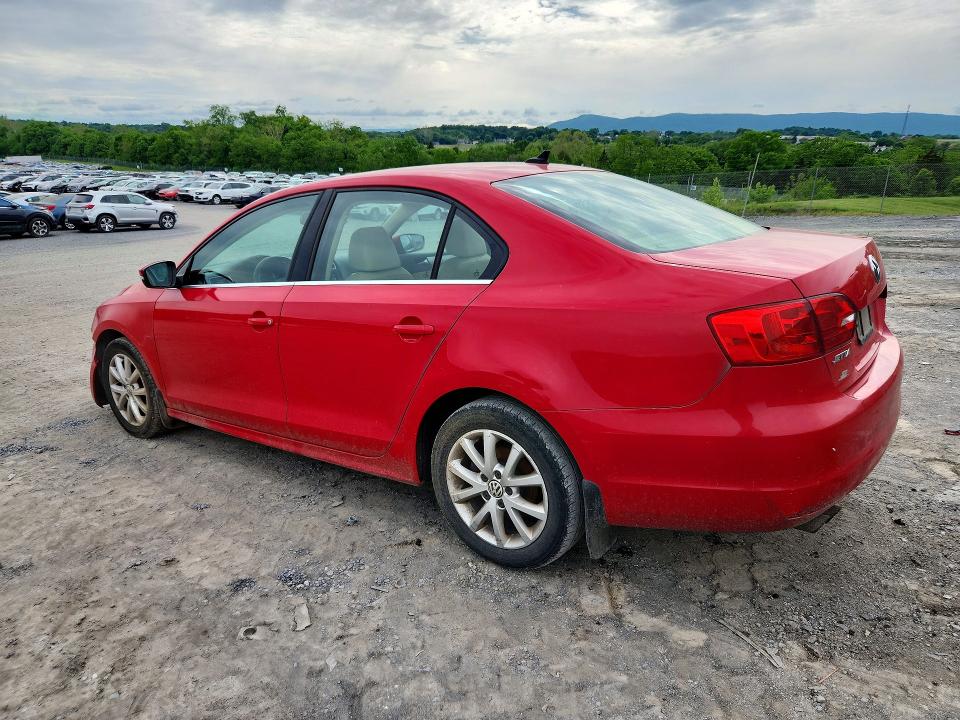 54976216 :رقم المزاد ، 3VWDP7AJ5DM267258 vin ، 2013 Volkswagen Jetta مزاد بيع