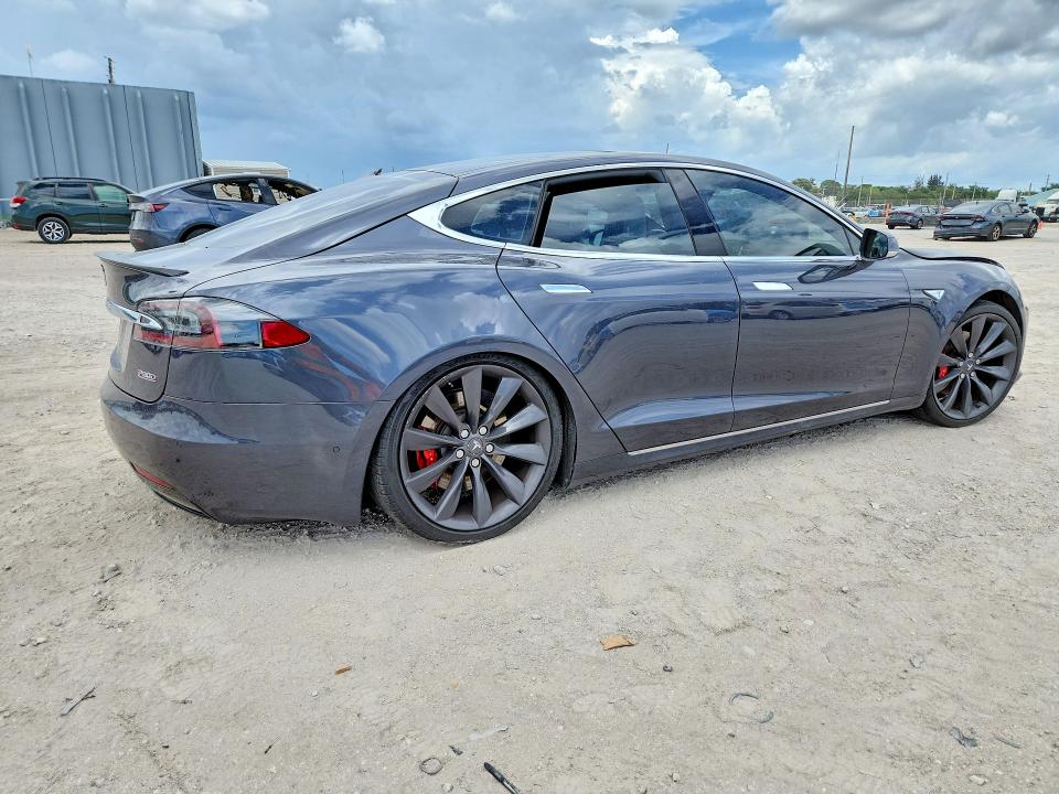 Продажа на аукционе авто 2016 Tesla Model S, vin: 5YJSA1E43GF143561, номер лота: 55185226
