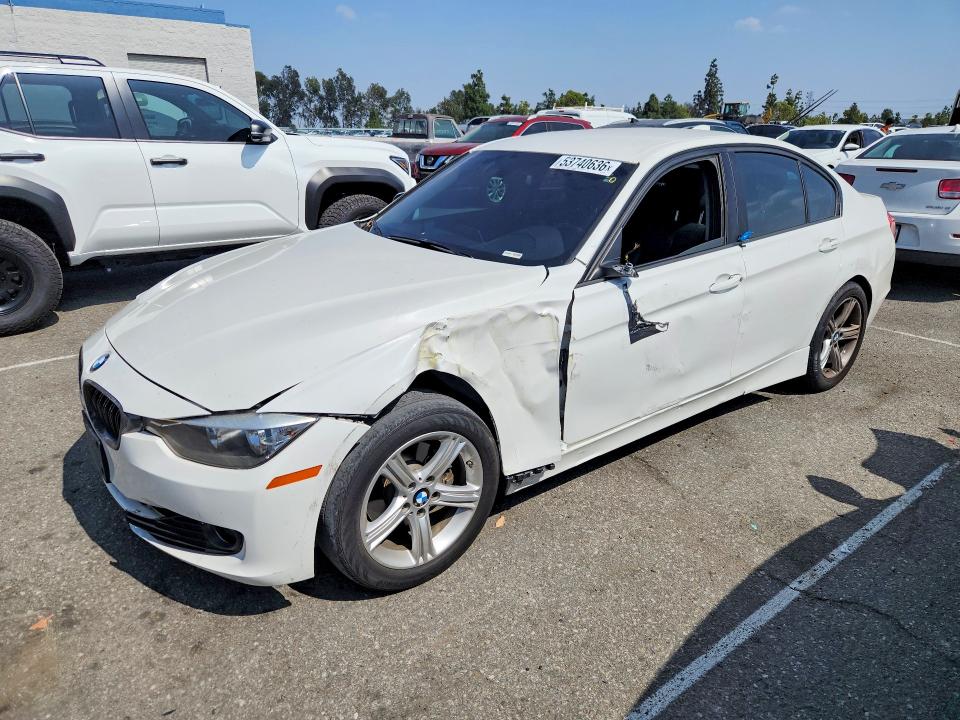 2015 Bmw 320 მანქანა იყიდება აუქციონზე, vin: WBA3B1G53FNT07900, აუქციონის ნომერი: 53740636