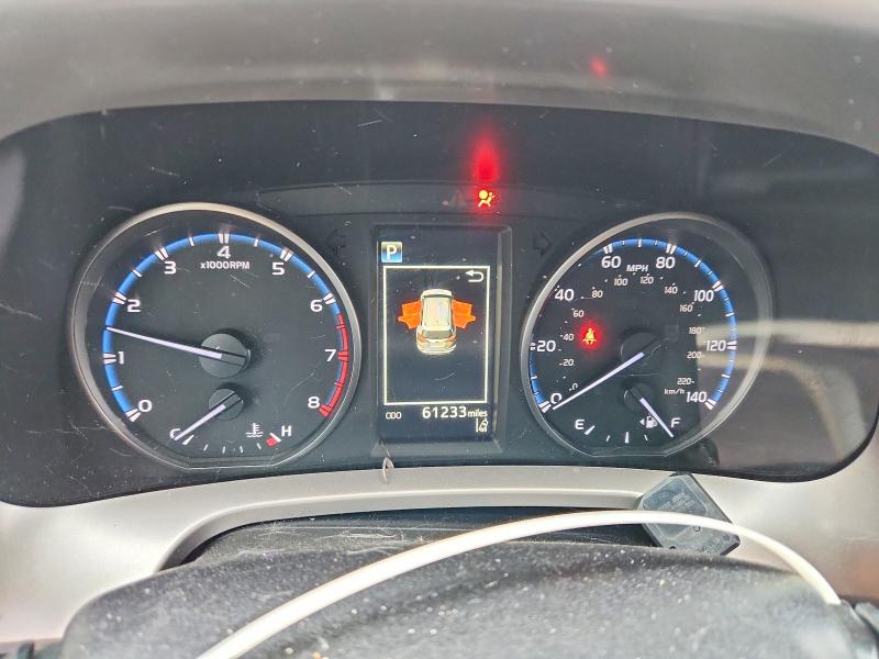 Aukcja sprzedaży 2018 Toyota Rav4, vin: JTMBFREV5JD252515, numer aukcji: 53385836