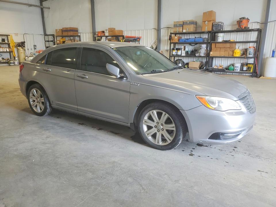 Продаж на аукціоні авто 2013 Chrysler 200, vin: 1C3CCBBB3DN509818, номер лоту: 49681136