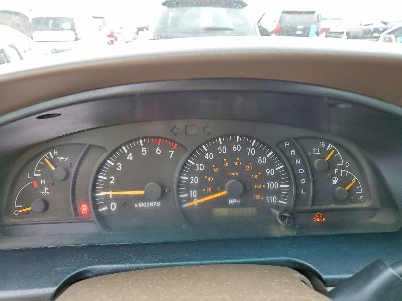 52011556 :رقم المزاد ، 5TBBT4418YS109754 vin ، 2000 Toyota Tundra مزاد بيع