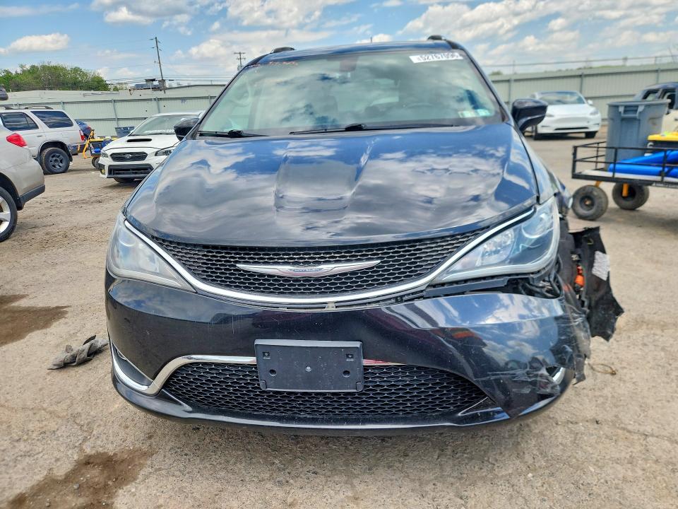Продажа на аукционе авто 2017 Chrysler Pacifica, vin: 2C4RC1EG3HR518891, номер лота: 52767096