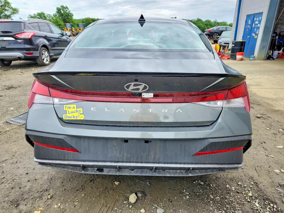2025 Hyundai Elantra მანქანა იყიდება აუქციონზე, vin: KMHLM4DG2SU992908, აუქციონის ნომერი: 53921296