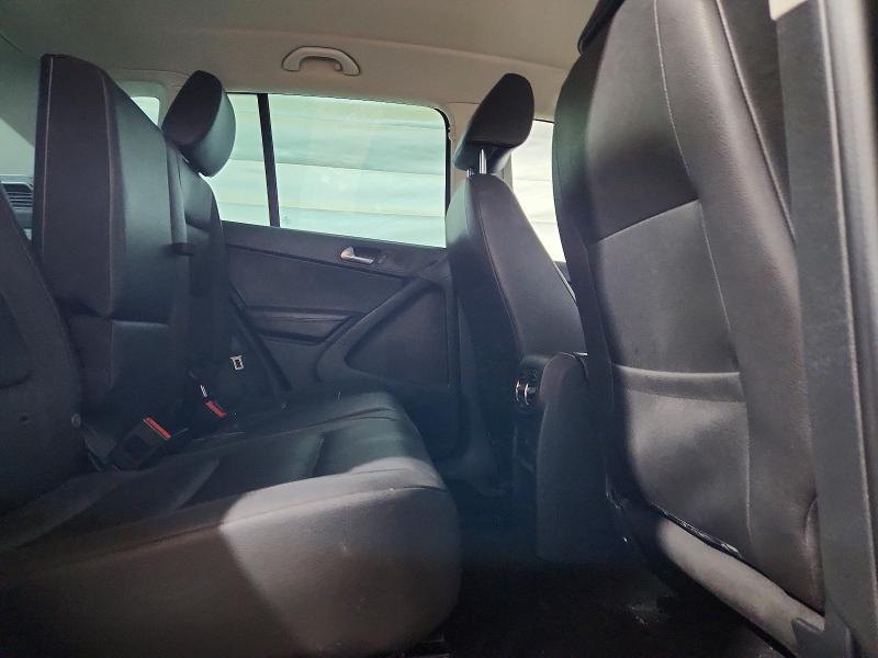 54054646 :رقم المزاد ، WVGBV3AXXEW551740 vin ، 2014 Volkswagen Tiguan مزاد بيع