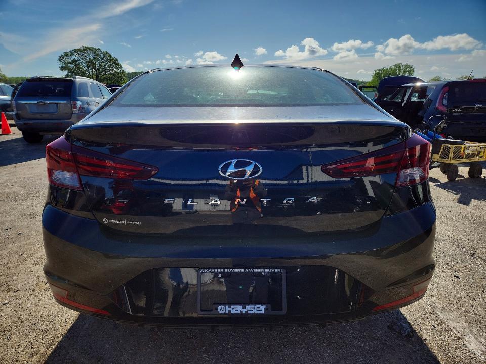 53776546 :رقم المزاد ، 5NPD84LF5KH430551 vin ، 2019 Hyundai Elantra مزاد بيع
