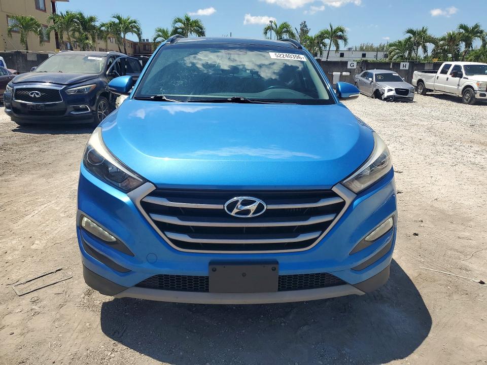52240396 :رقم المزاد ، KM8J33A26HU560893 vin ، 2017 Hyundai Tucson مزاد بيع