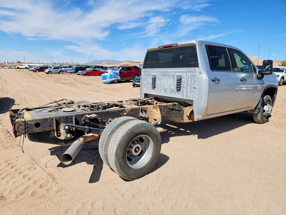 52320726 :رقم المزاد ، 1GB4WREY2MF302304 vin ، 2021 Chevrolet Silverado مزاد بيع