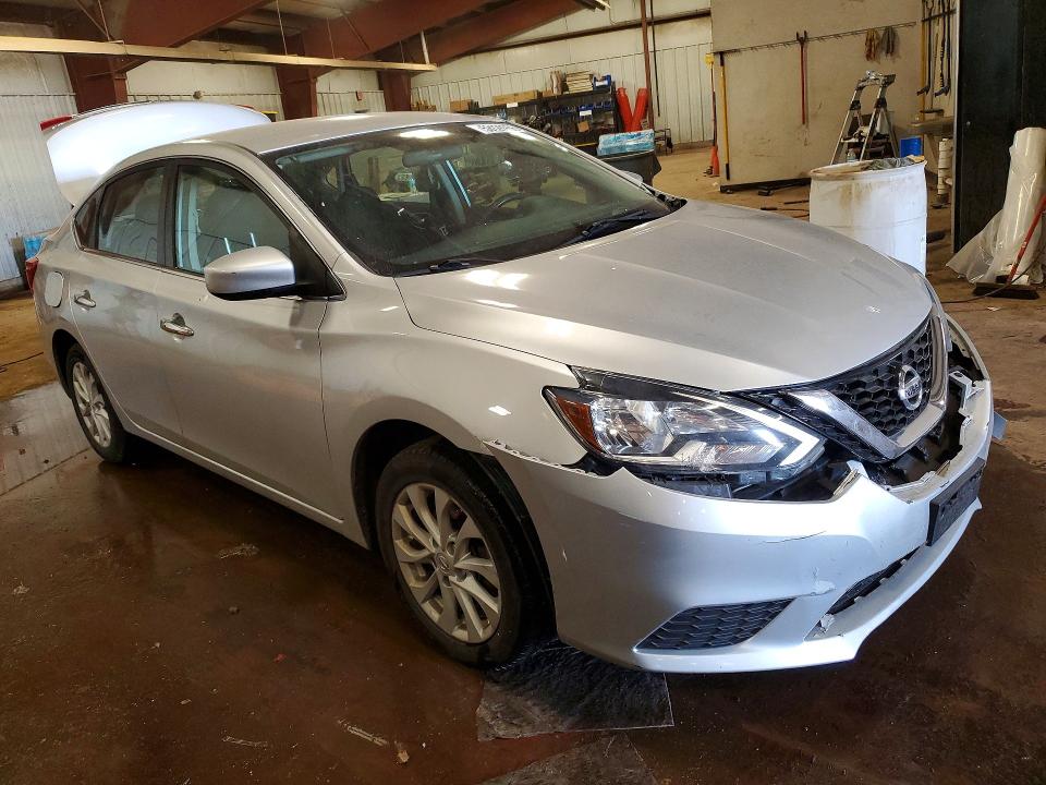 53126936 :رقم المزاد ، 3N1AB7AP1JY284087 vin ، 2018 Nissan Sentra مزاد بيع