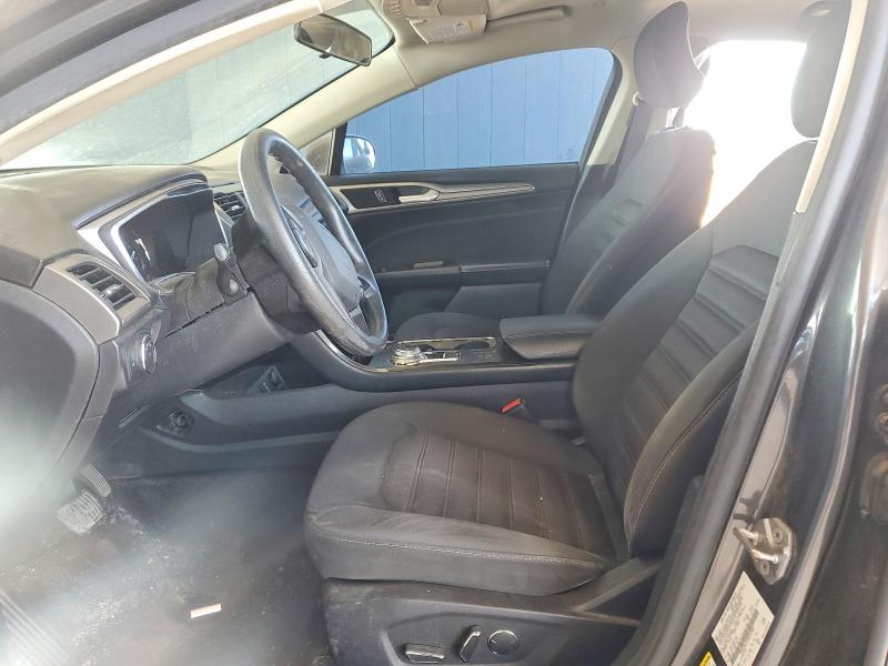 52363616 :رقم المزاد ، 3FA6P0LU5HR252882 vin ، 2017 Ford Fusion مزاد بيع