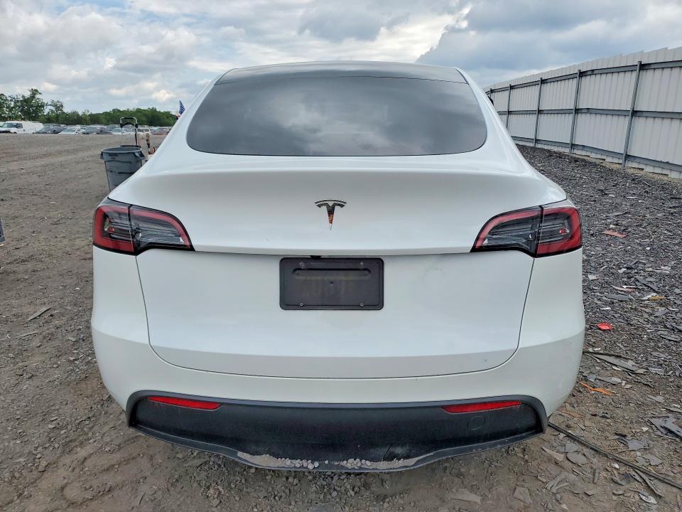 Продаж на аукціоні авто 2024 Tesla Model Y, vin: 7SAYGDED8RF086824, номер лоту: 53311046