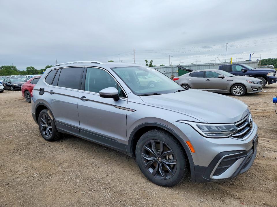 54450796 :رقم المزاد ، 3VV3B7AX2PM131645 vin ، 2023 Volkswagen Tiguan مزاد بيع