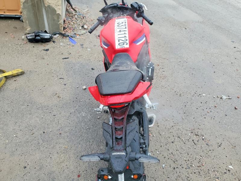 53741126 :رقم المزاد ، MLHRH1551T5200383 vin ، 2026 Honda Cbr650 مزاد بيع