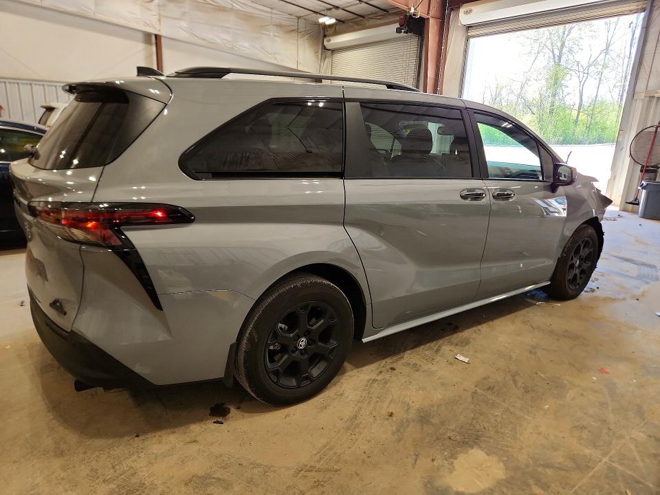2026 Toyota Sienna მანქანა იყიდება აუქციონზე, vin: 5TDCSKFC6TS247576, აუქციონის ნომერი: 52958396