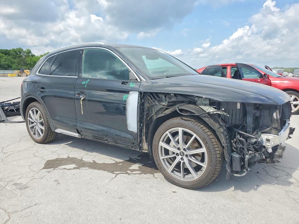 51698846 :رقم المزاد ، WA1E2AFYXM2125370 vin ، 2021 Audi Q5 E مزاد بيع