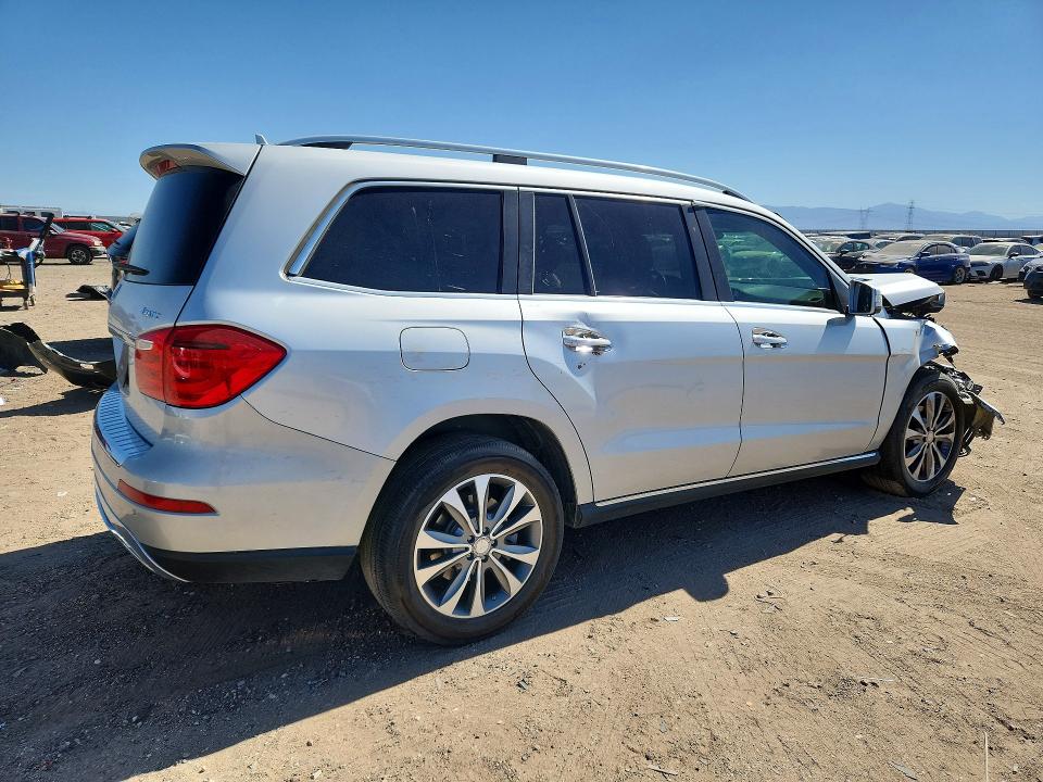 53824546 :رقم المزاد ، 4JGDF6EE7GA699165 vin ، 2016 Mercedes-benz Gl مزاد بيع