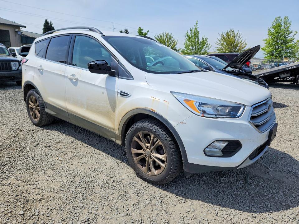 Продаж на аукціоні авто 2018 Ford Escape, vin: 1FMCU9GD6JUC60603, номер лоту: 52150676