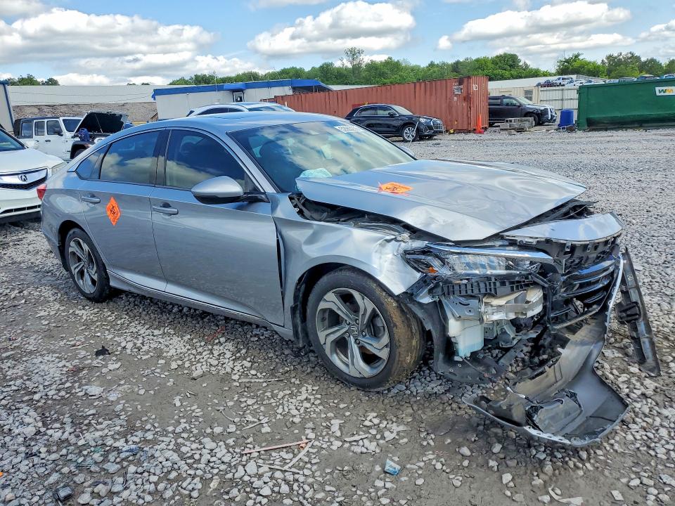 52663236 :رقم المزاد ، 1HGCV1F55JA183917 vin ، 2018 Honda Accord مزاد بيع